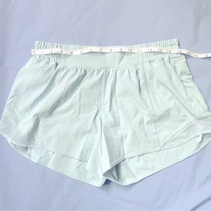 Lululemon Hotty Hot Low-Rise Lined Short 4": Delicate Mint - Size 10